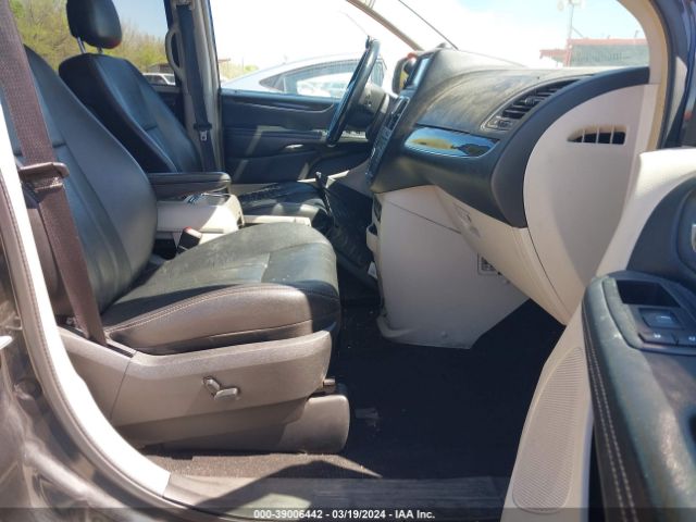 Photo 4 VIN: 2C4RC1CG7CR364133 - CHRYSLER TOWN & COUNTRY 