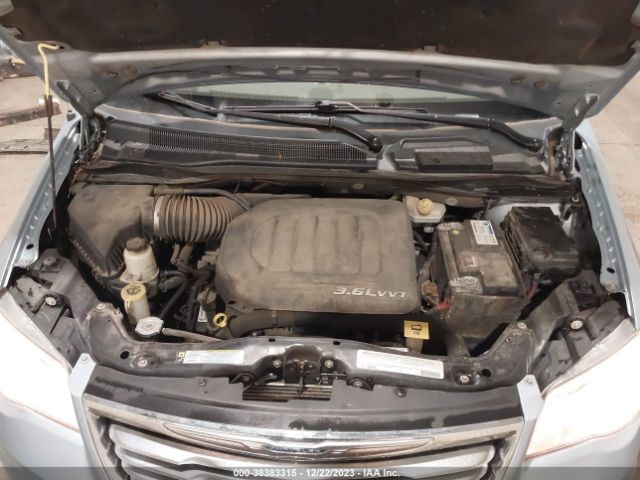 Photo 9 VIN: 2C4RC1CG7CR383281 - CHRYSLER TOWN & COUNTRY 