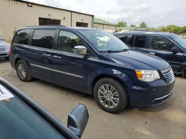 Photo 3 VIN: 2C4RC1CG7DR536209 - CHRYSLER TOWN & COU 