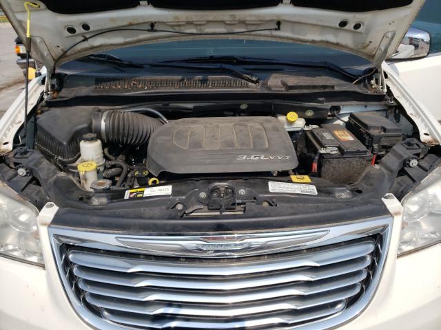 Photo 6 VIN: 2C4RC1CG7DR596071 - CHRYSLER TOWN &AMP COU 