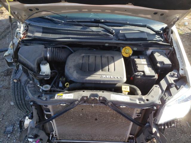 Photo 6 VIN: 2C4RC1CG7DR793824 - CHRYSLER TOWN &AMP COU 