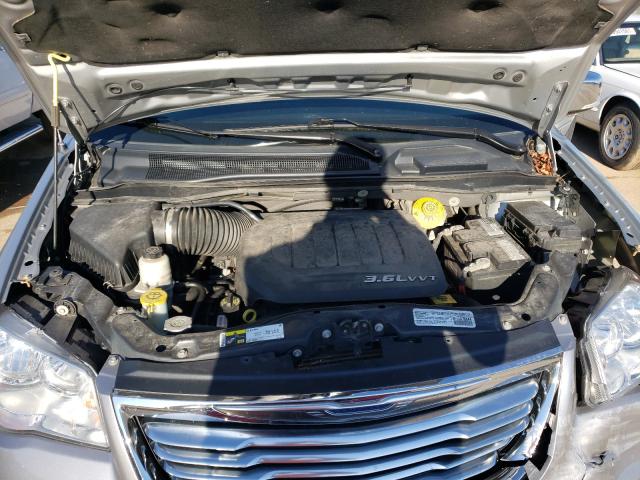 Photo 6 VIN: 2C4RC1CG7ER460623 - CHRYSLER TOWN &AMP COU 