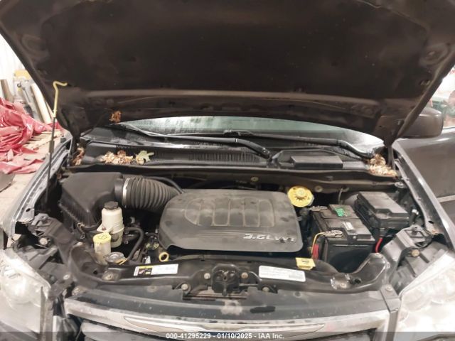Photo 9 VIN: 2C4RC1CG7FR729687 - CHRYSLER TOWN AND COUNTRY 