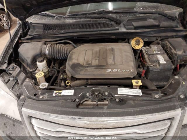 Photo 9 VIN: 2C4RC1CG7GR207997 - CHRYSLER TOWN AND COUNTRY 