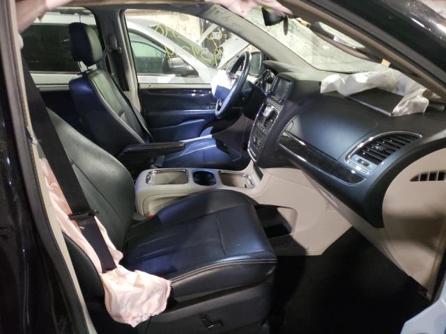 Photo 4 VIN: 2C4RC1CG7GR239199 - CHRYSLER TOWN & COU 