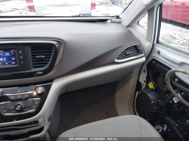 Photo 4 VIN: 2C4RC1CG7HR522252 - CHRYSLER PACIFICA 