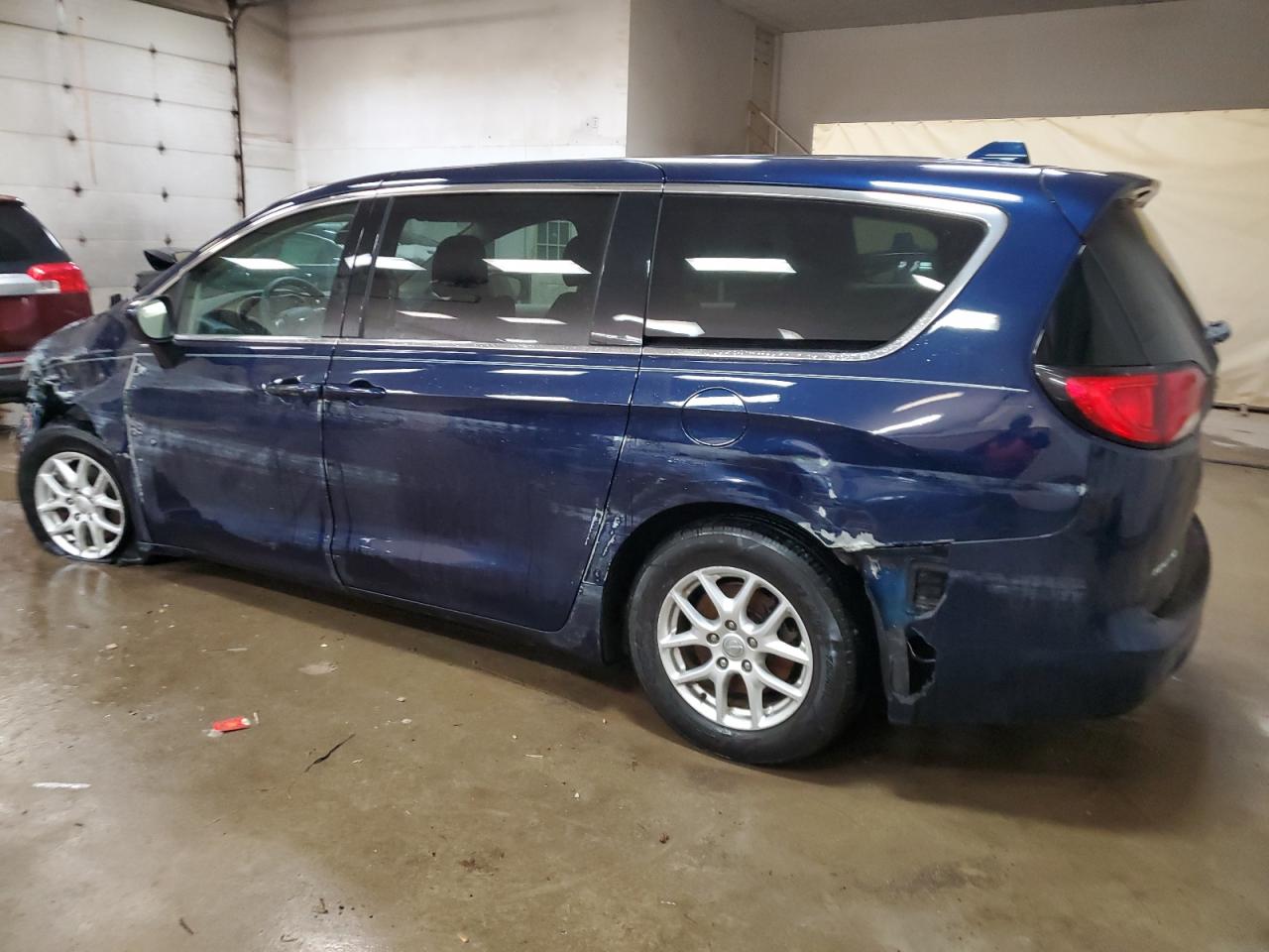 Photo 1 VIN: 2C4RC1CG7JR295134 - CHRYSLER PACIFICA 