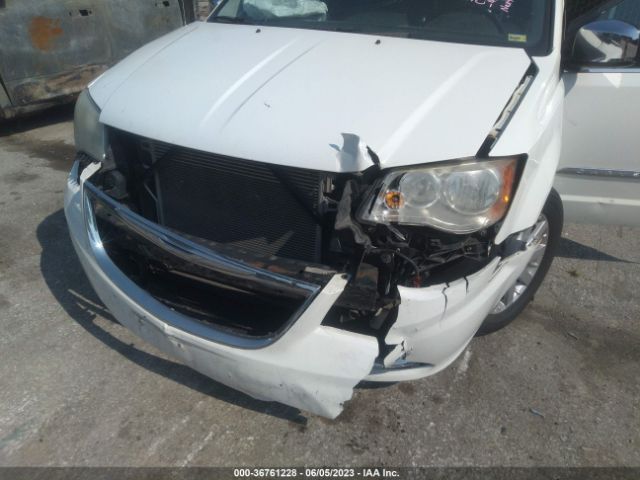 Photo 5 VIN: 2C4RC1CG8CR134536 - CHRYSLER TOWN & COUNTRY 