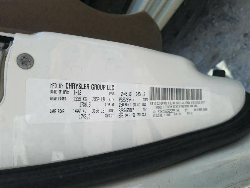 Photo 9 VIN: 2C4RC1CG8CR252599 - CHRYSLER TOWN & COU 