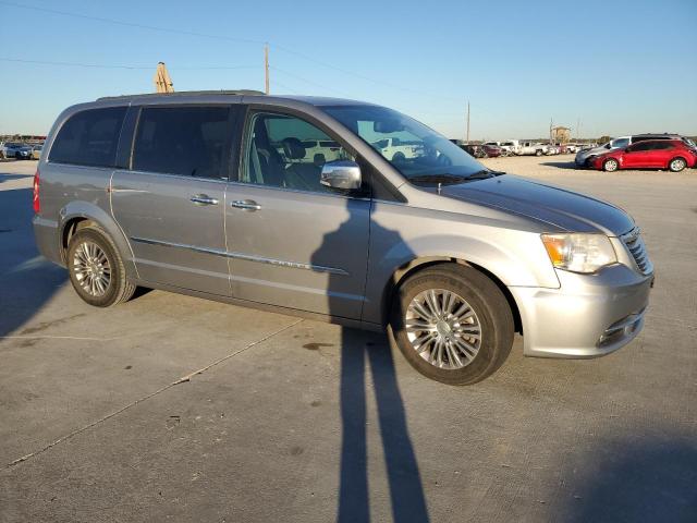 Photo 3 VIN: 2C4RC1CG8DR621947 - CHRYSLER TOWN & COU 