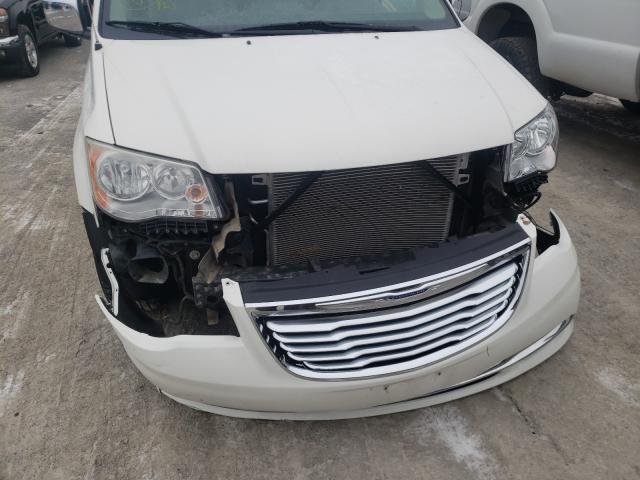 Photo 8 VIN: 2C4RC1CG8DR630907 - CHRYSLER TOWN & COU 