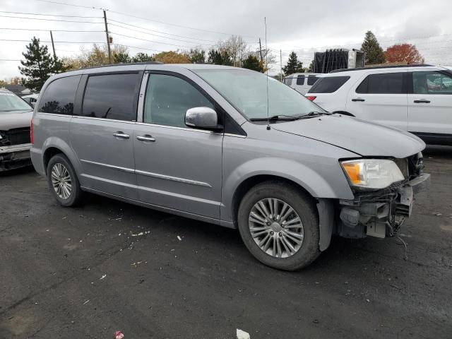 Photo 3 VIN: 2C4RC1CG8DR756765 - CHRYSLER TOWN & COU 