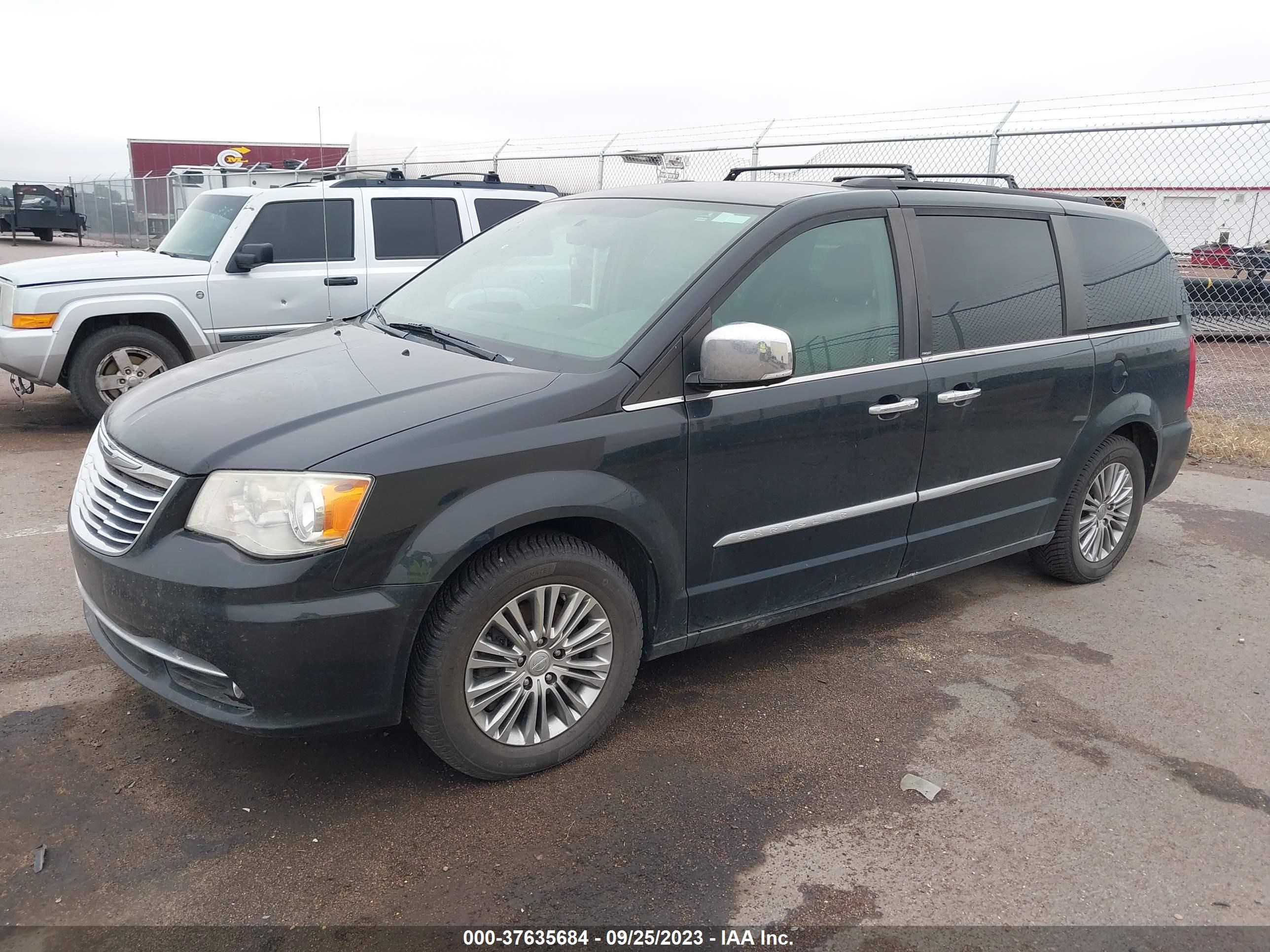 Photo 1 VIN: 2C4RC1CG8DR770133 - CHRYSLER TOWN & COUNTRY 