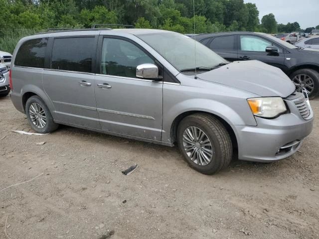 Photo 3 VIN: 2C4RC1CG8ER373538 - CHRYSLER TOWN & COU 