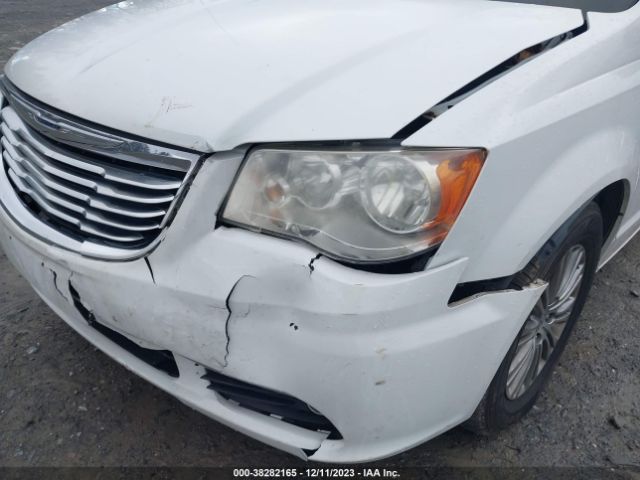 Photo 5 VIN: 2C4RC1CG8FR513685 - CHRYSLER TOWN COUNTRY 