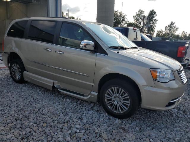 Photo 3 VIN: 2C4RC1CG8FR534729 - CHRYSLER TOWN & COU 