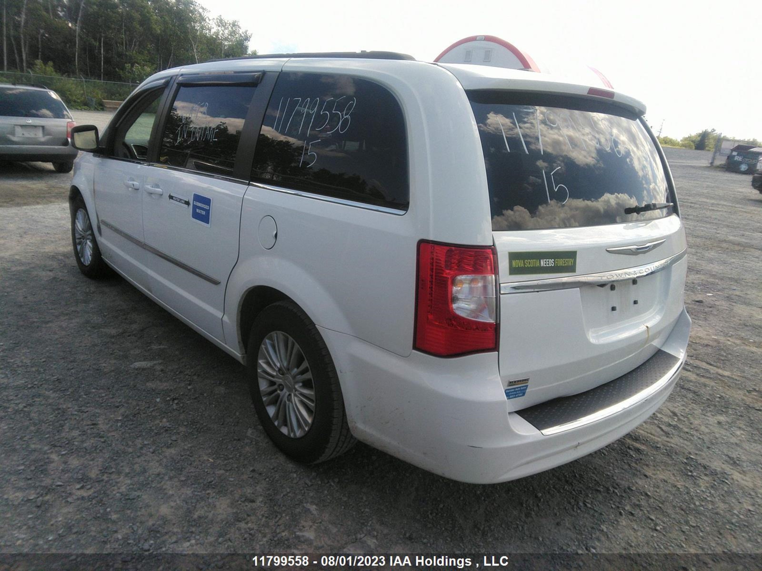 Photo 2 VIN: 2C4RC1CG8FR696795 - CHRYSLER TOWN & COUNTRY 