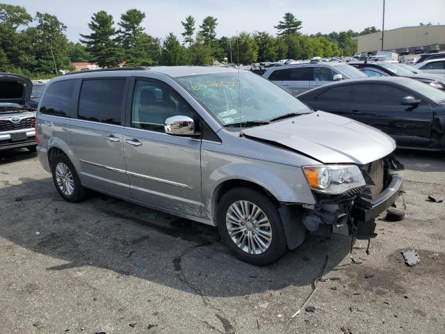 Photo 3 VIN: 2C4RC1CG8FR726636 - CHRYSLER TOWN & COU 