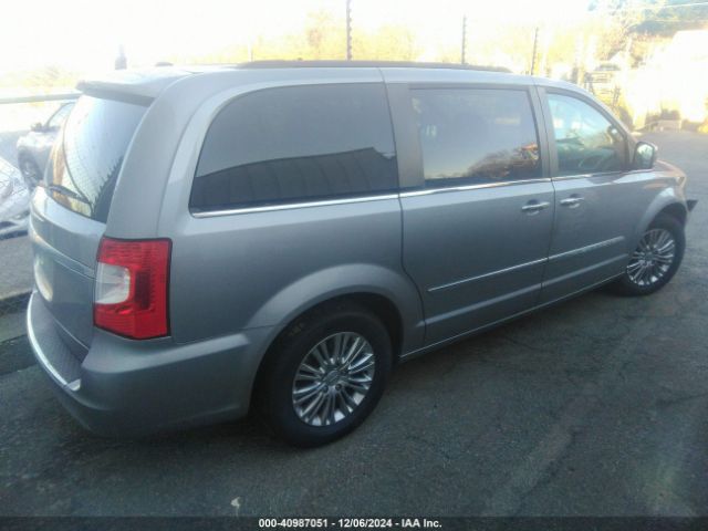 Photo 3 VIN: 2C4RC1CG8GR188702 - CHRYSLER TOWN AND COUNTRY 