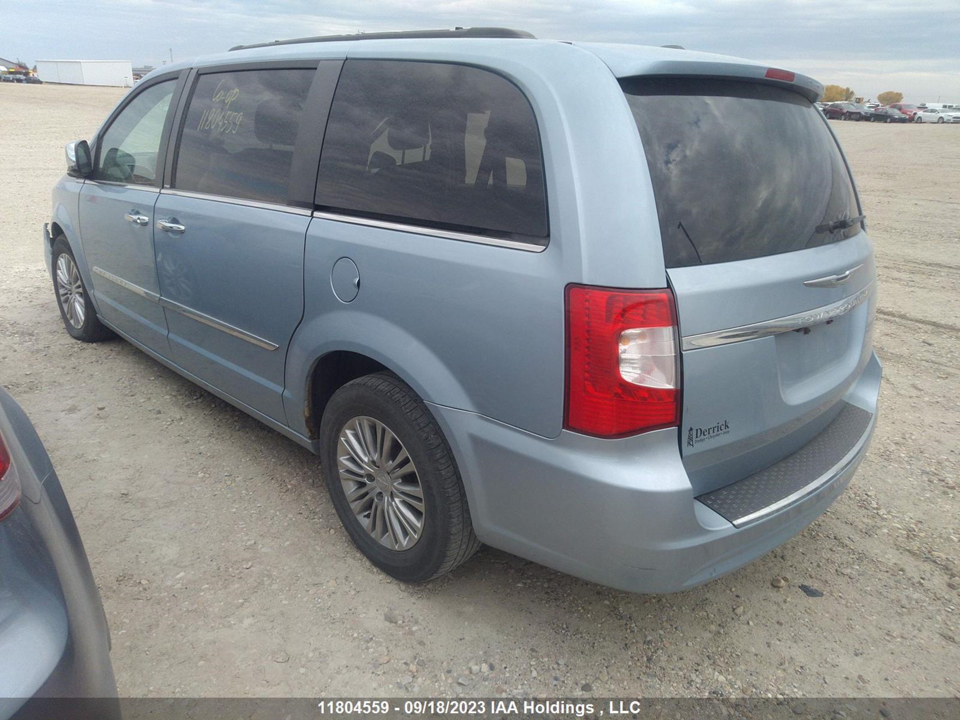 Photo 2 VIN: 2C4RC1CG9DR603540 - CHRYSLER TOWN & COUNTRY 