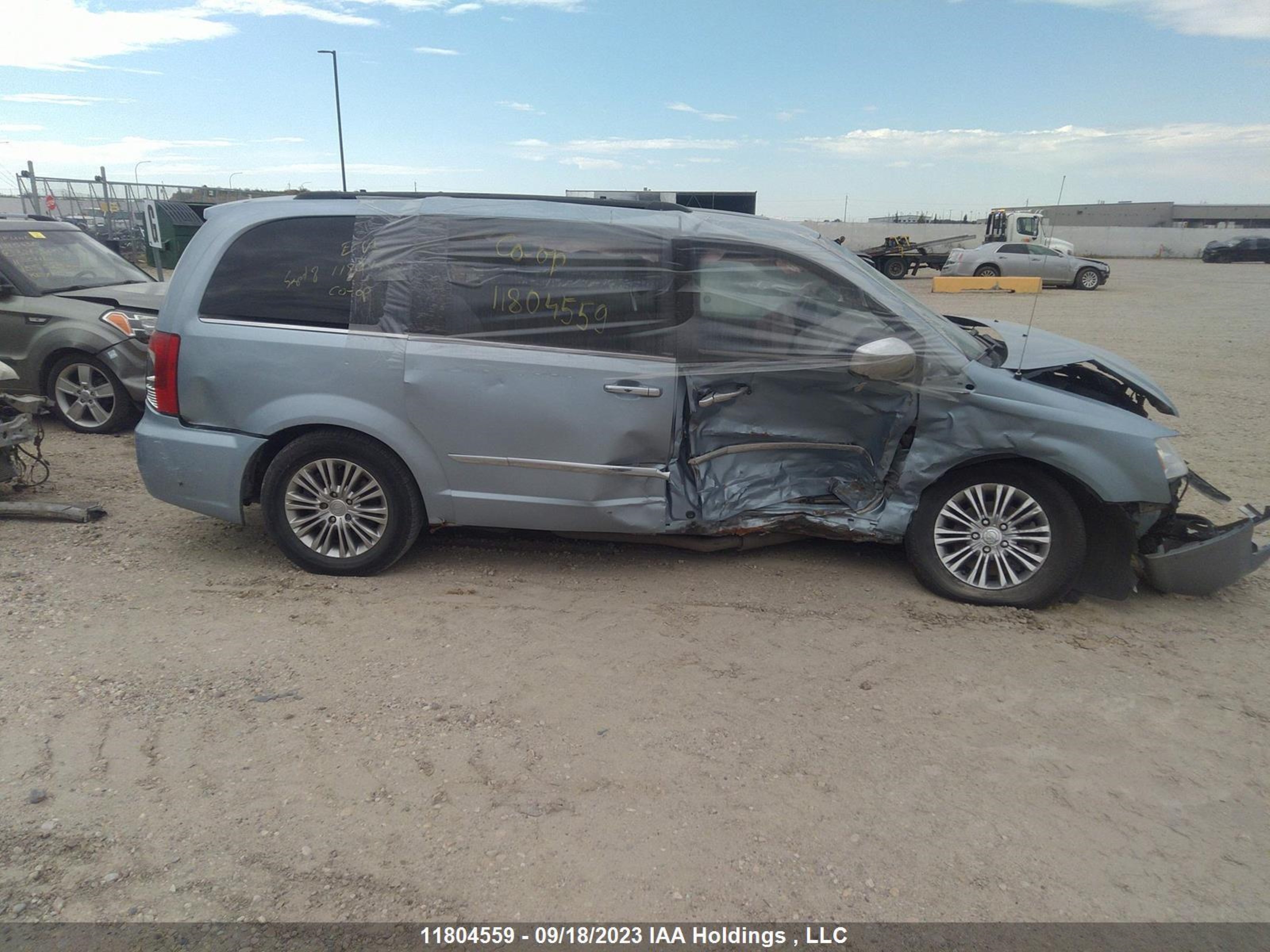 Photo 5 VIN: 2C4RC1CG9DR603540 - CHRYSLER TOWN & COUNTRY 