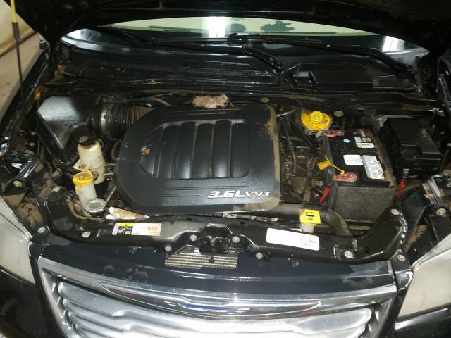 Photo 6 VIN: 2C4RC1CG9ER241632 - CHRYSLER TOWN & COU 