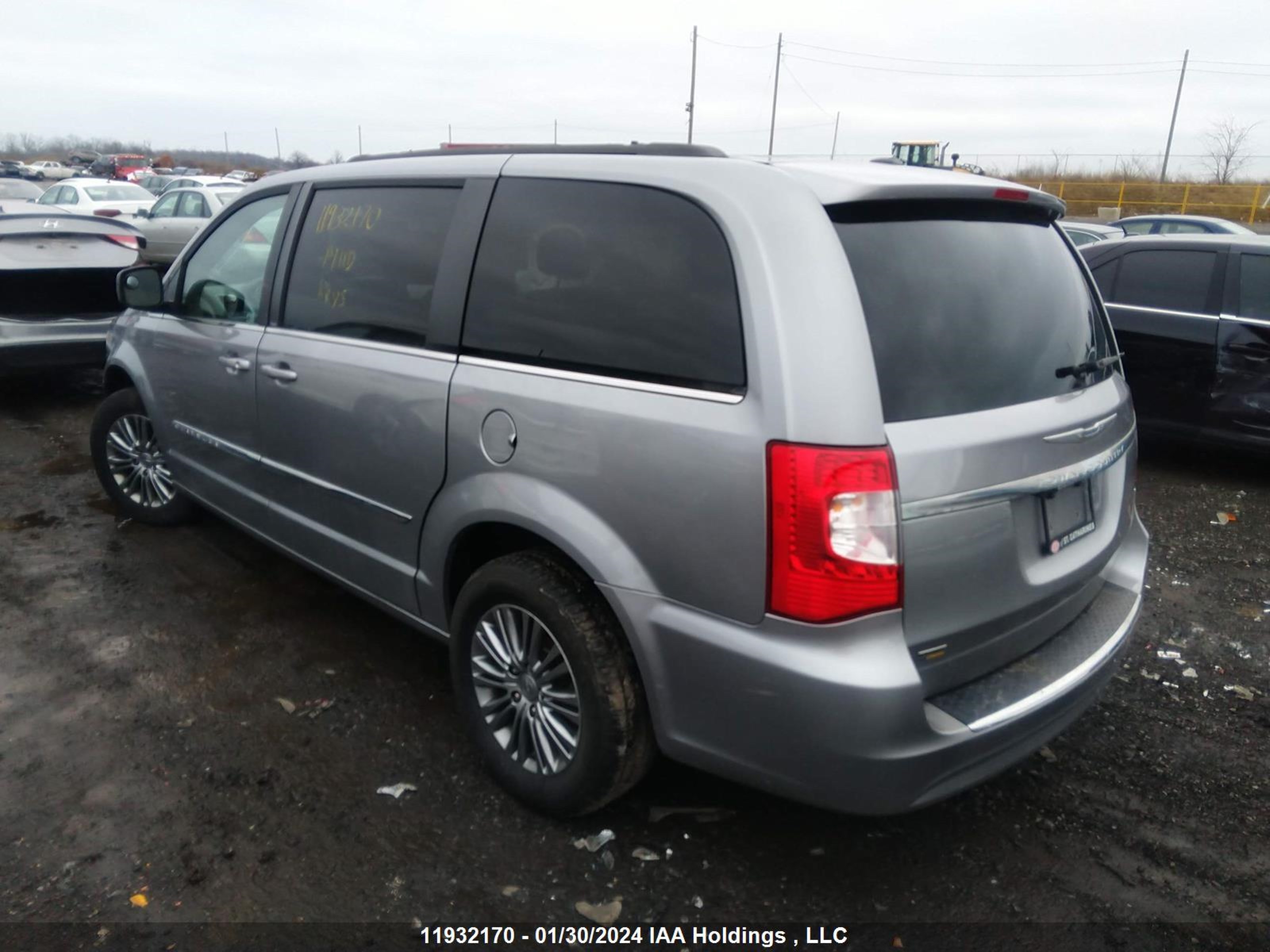 Photo 2 VIN: 2C4RC1CG9ER299773 - CHRYSLER TOWN & COUNTRY 