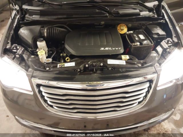 Photo 9 VIN: 2C4RC1CG9FR572633 - CHRYSLER TOWN AND COUNTRY 