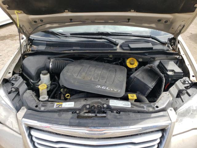 Photo 11 VIN: 2C4RC1CG9FR730078 - CHRYSLER TOWN & COU 