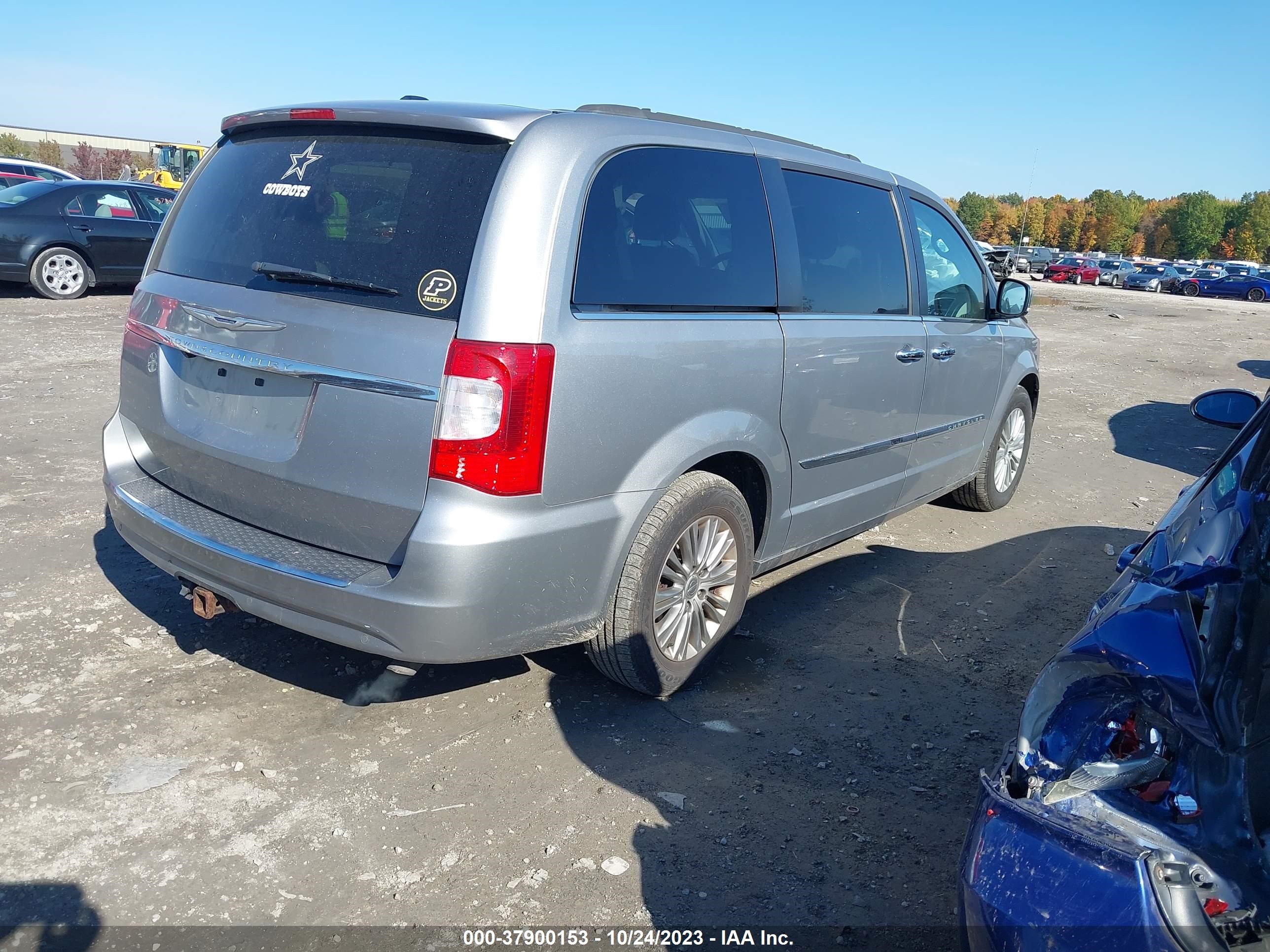 Photo 3 VIN: 2C4RC1CG9FR731361 - CHRYSLER TOWN & COUNTRY 