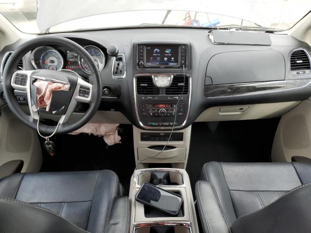 Photo 7 VIN: 2C4RC1CG9GR303954 - CHRYSLER TOWN & COU 