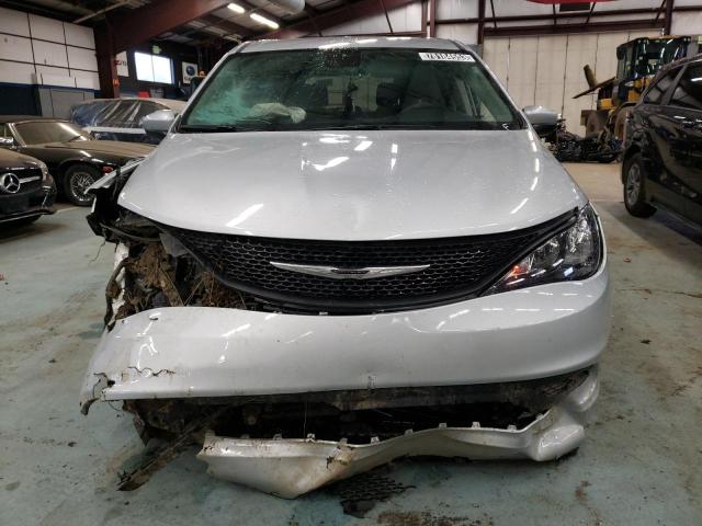 Photo 4 VIN: 2C4RC1CG9PR519674 - CHRYSLER VOYAGER LX 