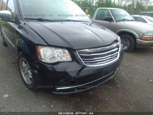 Photo 5 VIN: 2C4RC1CGXCR137776 - CHRYSLER TOWN & COUNTRY 