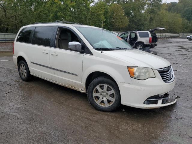 Photo 3 VIN: 2C4RC1CGXCR162225 - CHRYSLER TOWN & COU 