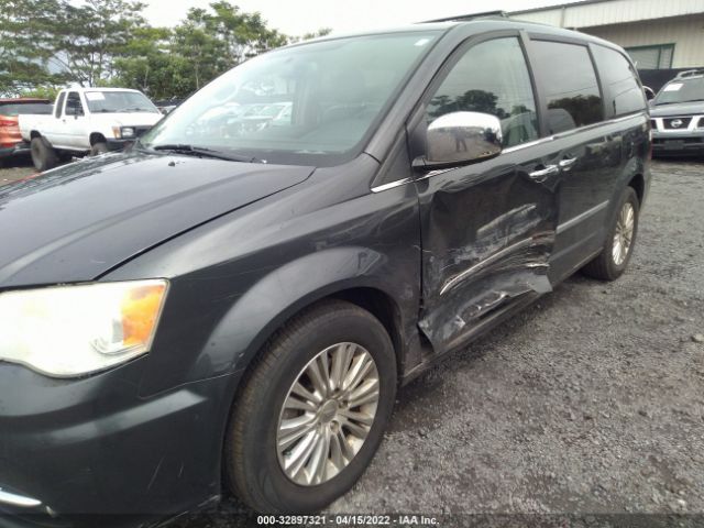 Photo 5 VIN: 2C4RC1CGXCR361128 - CHRYSLER TOWN & COUNTRY 