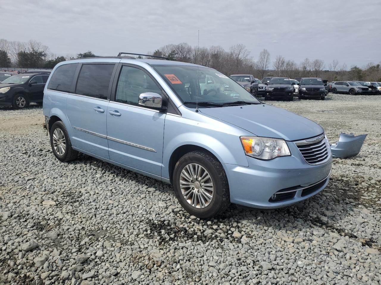 Photo 3 VIN: 2C4RC1CGXDR757948 - CHRYSLER TOWN & COUNTRY 