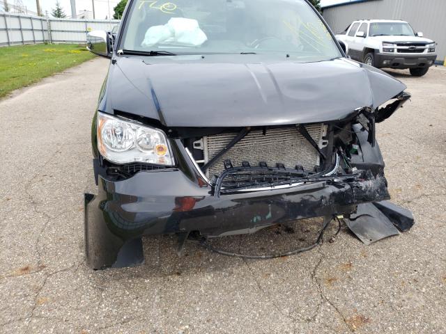 Photo 8 VIN: 2C4RC1CGXFR590560 - CHRYSLER TOWN &AMP COU 