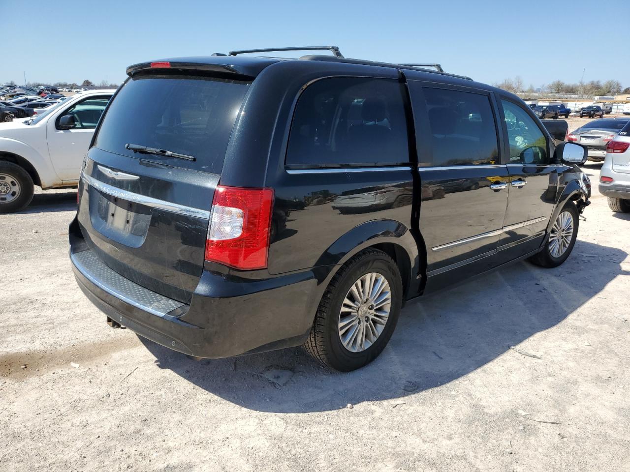 Photo 2 VIN: 2C4RC1CGXFR727805 - CHRYSLER TOWN & COUNTRY 