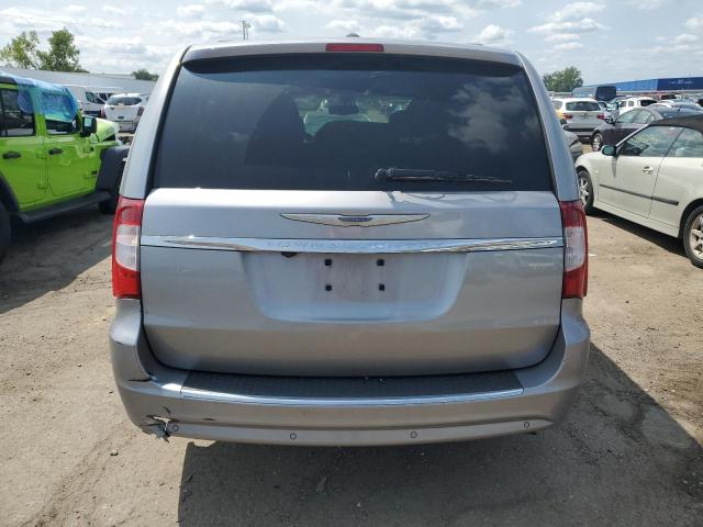 Photo 5 VIN: 2C4RC1CGXGR303770 - CHRYSLER TOWN & COU 