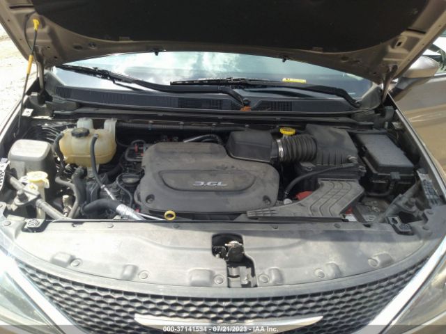 Photo 9 VIN: 2C4RC1CGXHR616089 - CHRYSLER PACIFICA 