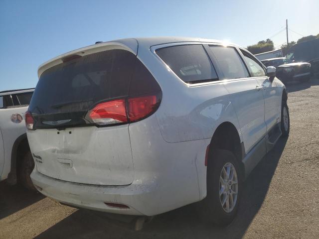 Photo 2 VIN: 2C4RC1CGXNR172269 - CHRYSLER VOYAGER LX 