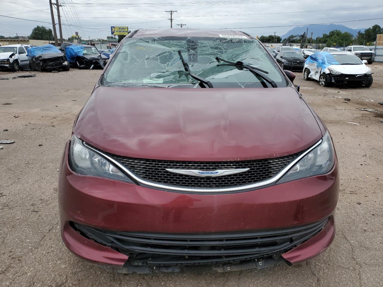 Photo 4 VIN: 2C4RC1DG0HR661203 - CHRYSLER PACIFICA 