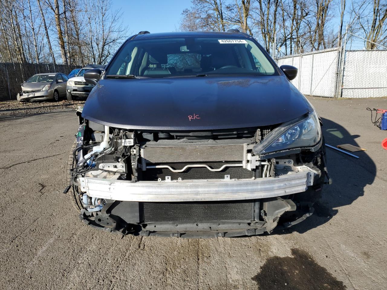 Photo 4 VIN: 2C4RC1DG0LR157744 - CHRYSLER VOYAGER 