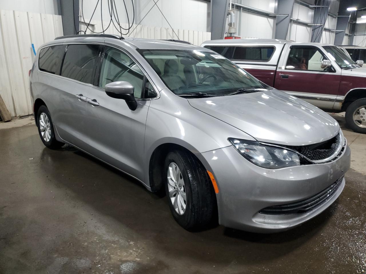 Photo 3 VIN: 2C4RC1DG2HR522402 - CHRYSLER PACIFICA 