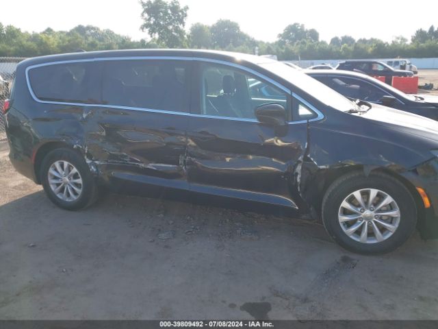 Photo 5 VIN: 2C4RC1DG2HR663776 - CHRYSLER PACIFICA 