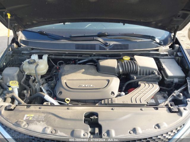 Photo 9 VIN: 2C4RC1DG2HR663776 - CHRYSLER PACIFICA 