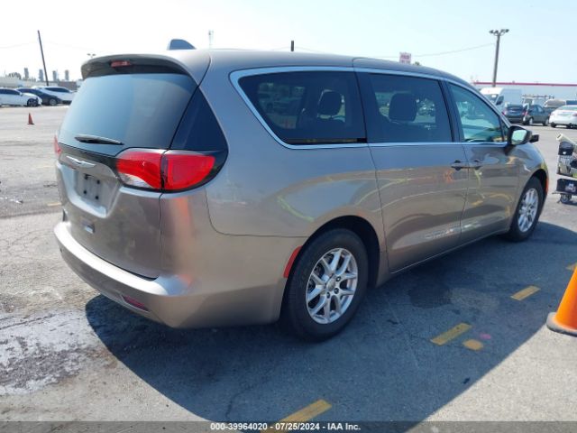 Photo 3 VIN: 2C4RC1DG2HR840553 - CHRYSLER PACIFICA 