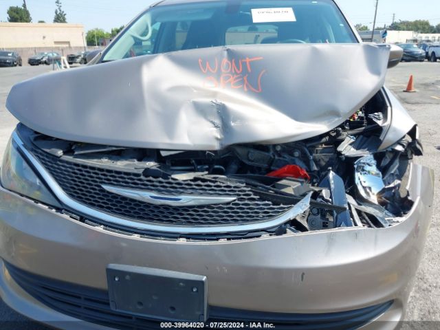 Photo 5 VIN: 2C4RC1DG2HR840553 - CHRYSLER PACIFICA 