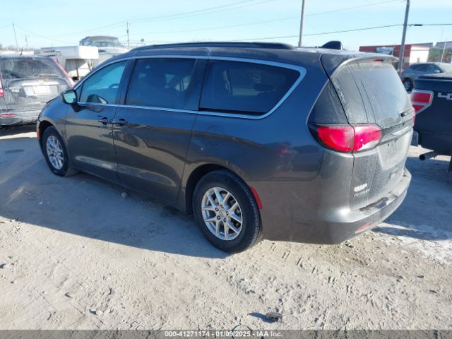 Photo 2 VIN: 2C4RC1DG2MR516092 - CHRYSLER VOYAGER 