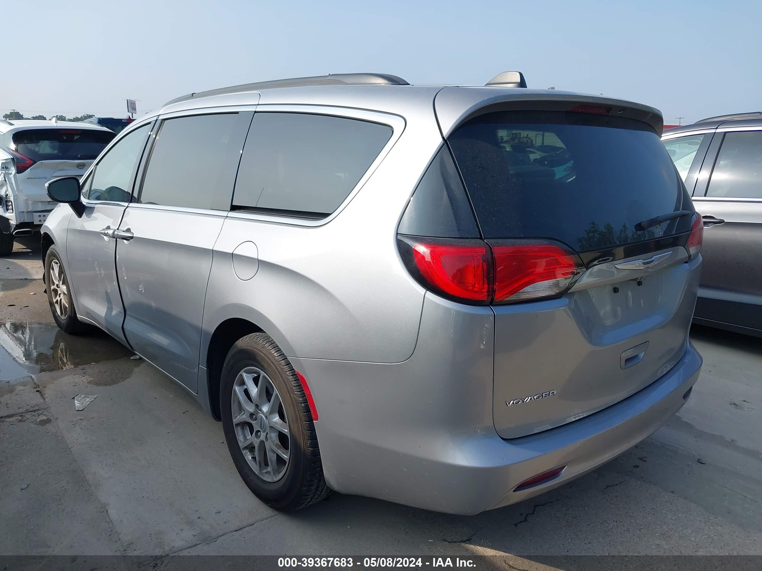 Photo 2 VIN: 2C4RC1DG3MR568296 - CHRYSLER VOYAGER 